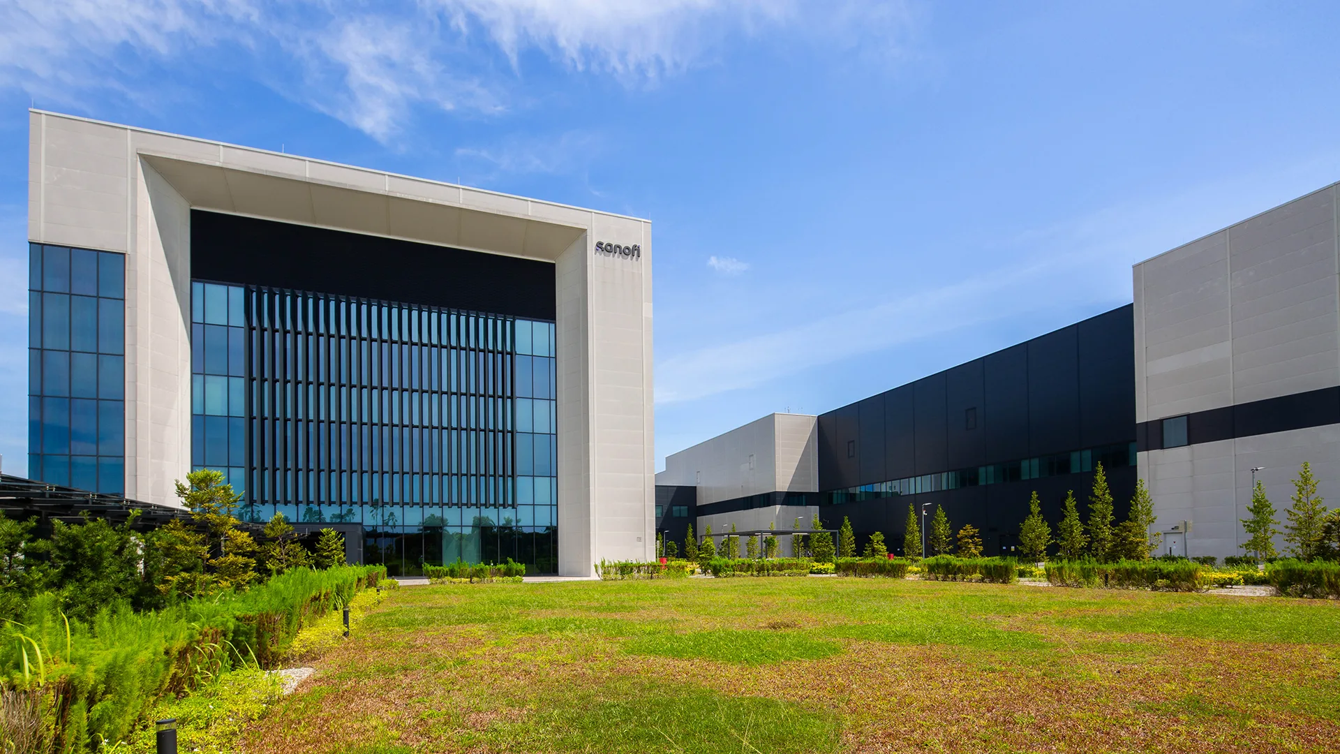 Innovative modular vaccines and biologics facilities